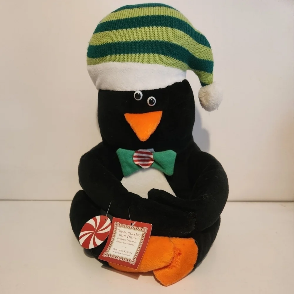 12” Holiday Christmas Penguin Character Hug without Throw Blanket with tags